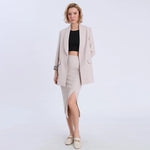 جاكيت نسائي بياقة ممددة