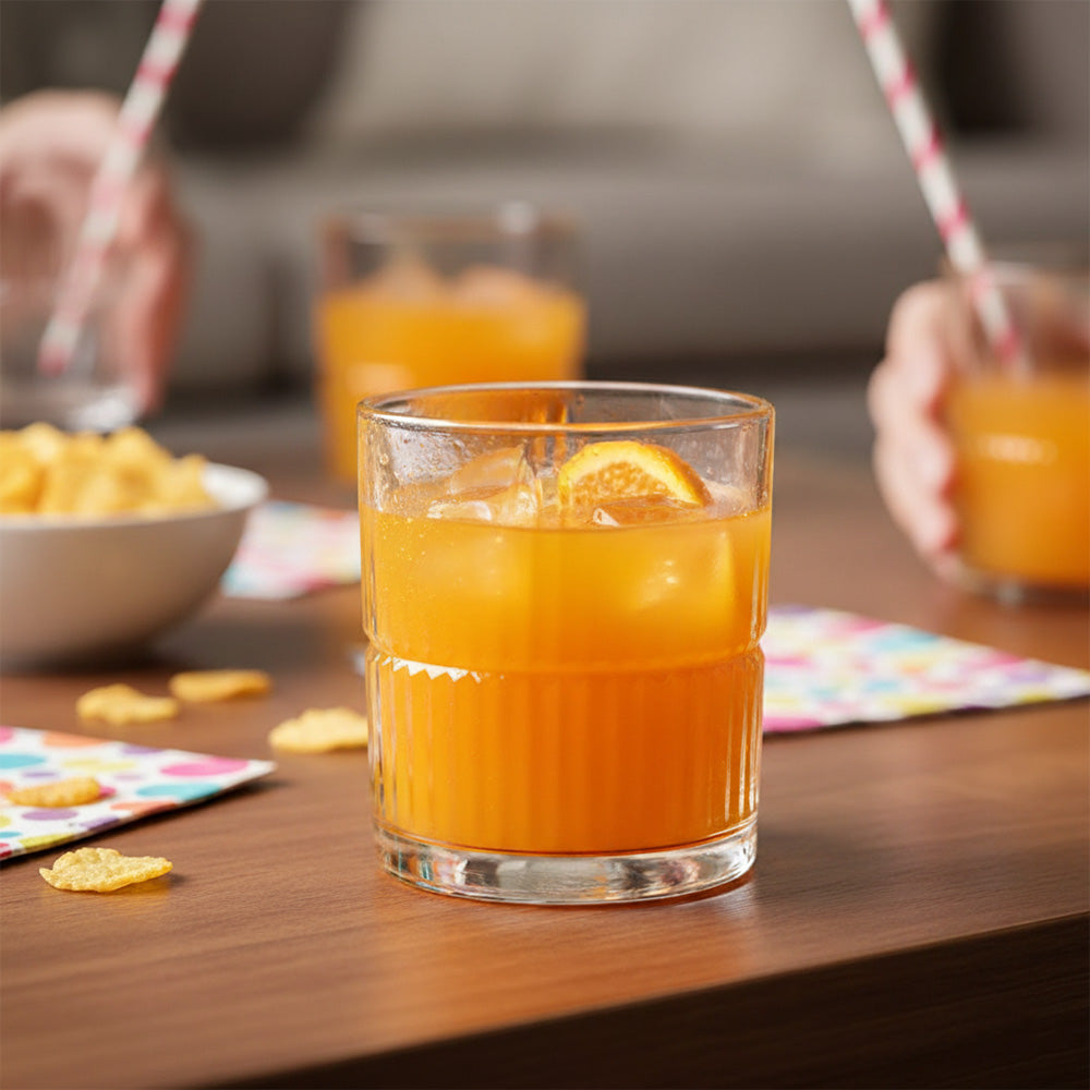 كأس كريستالي مقطوع عموديًا