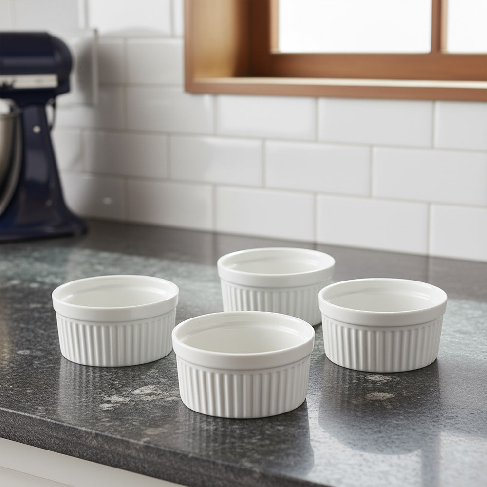 طبق كيك أبيض رامكين