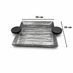 صينية تقديم مربعة صغيرة