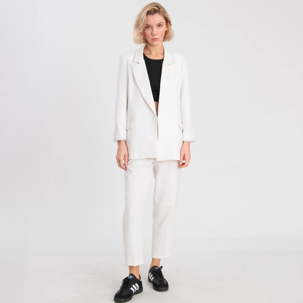 جاكيت نسائي مفتوح
