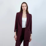 جاكيت نسائي بياقة ممددة