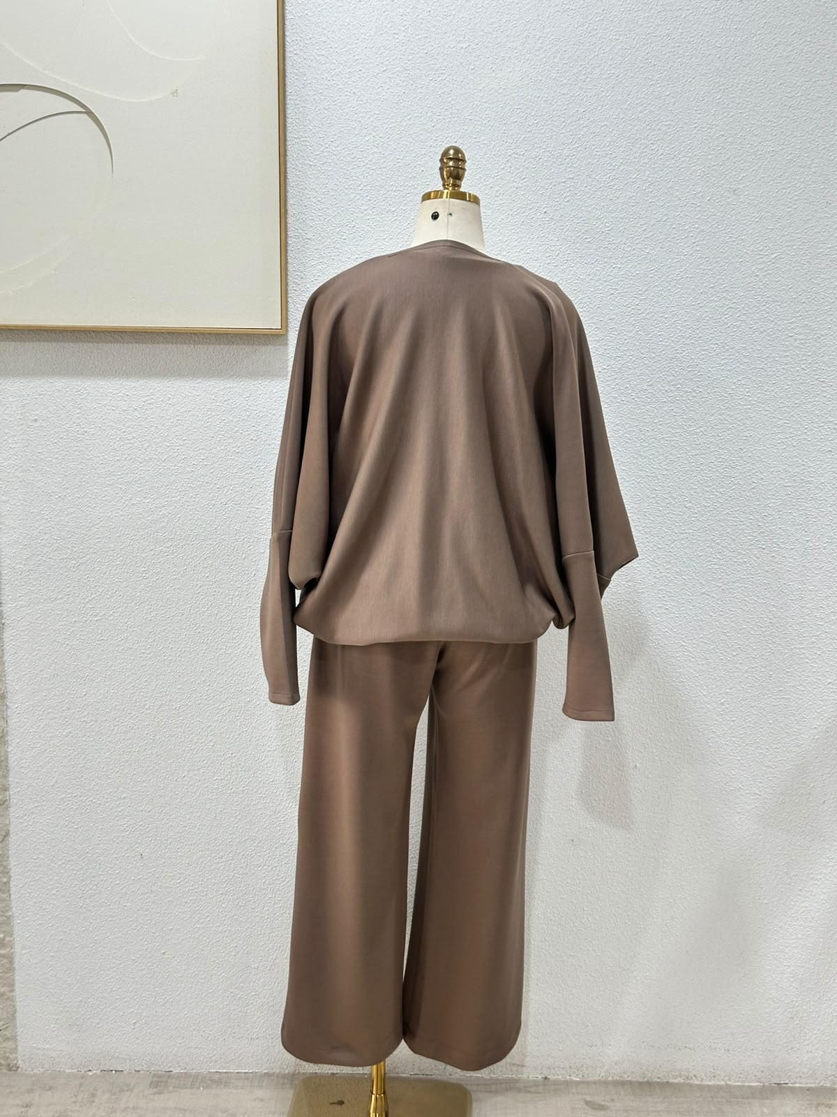 بدلة نسائي