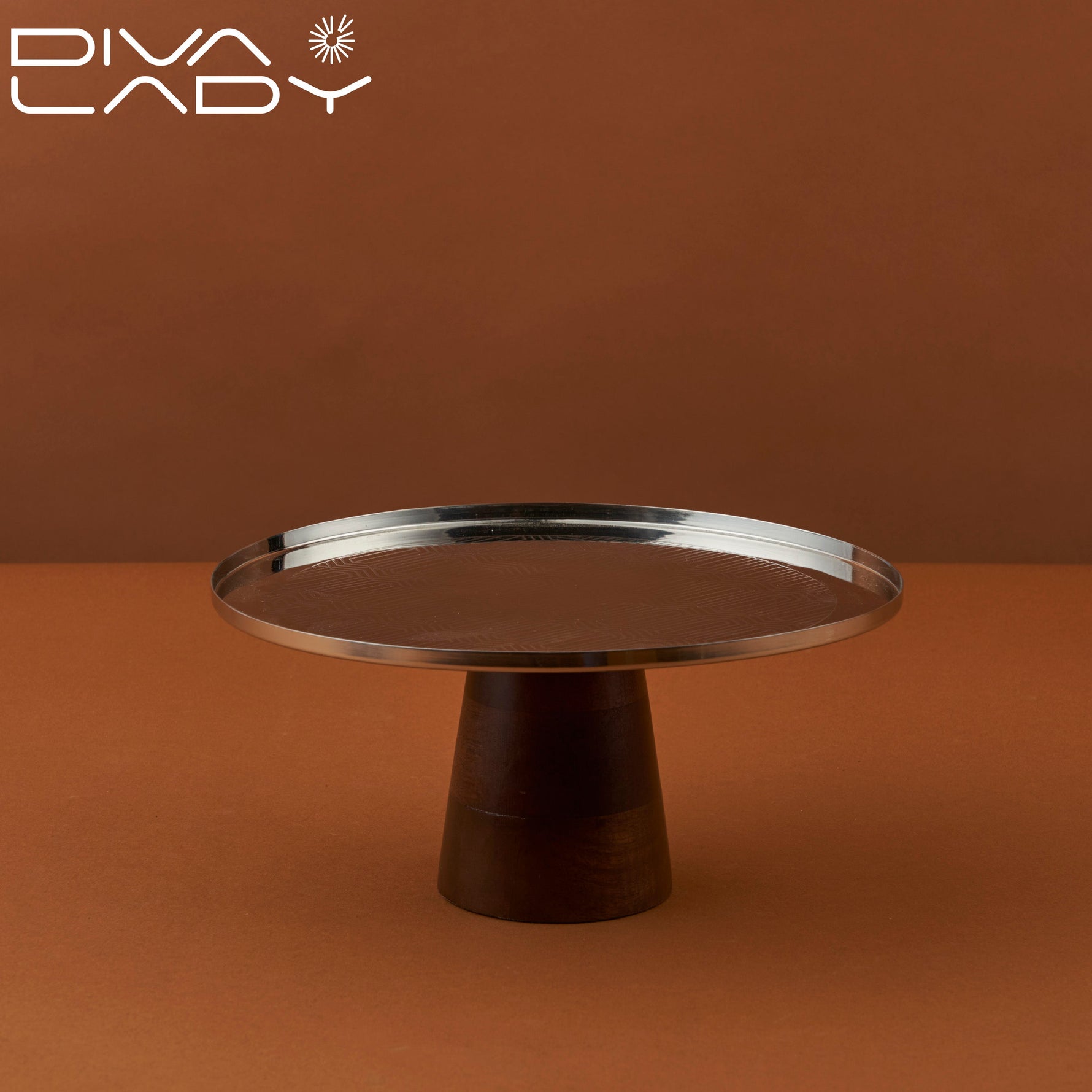 طبق تقديم كيك