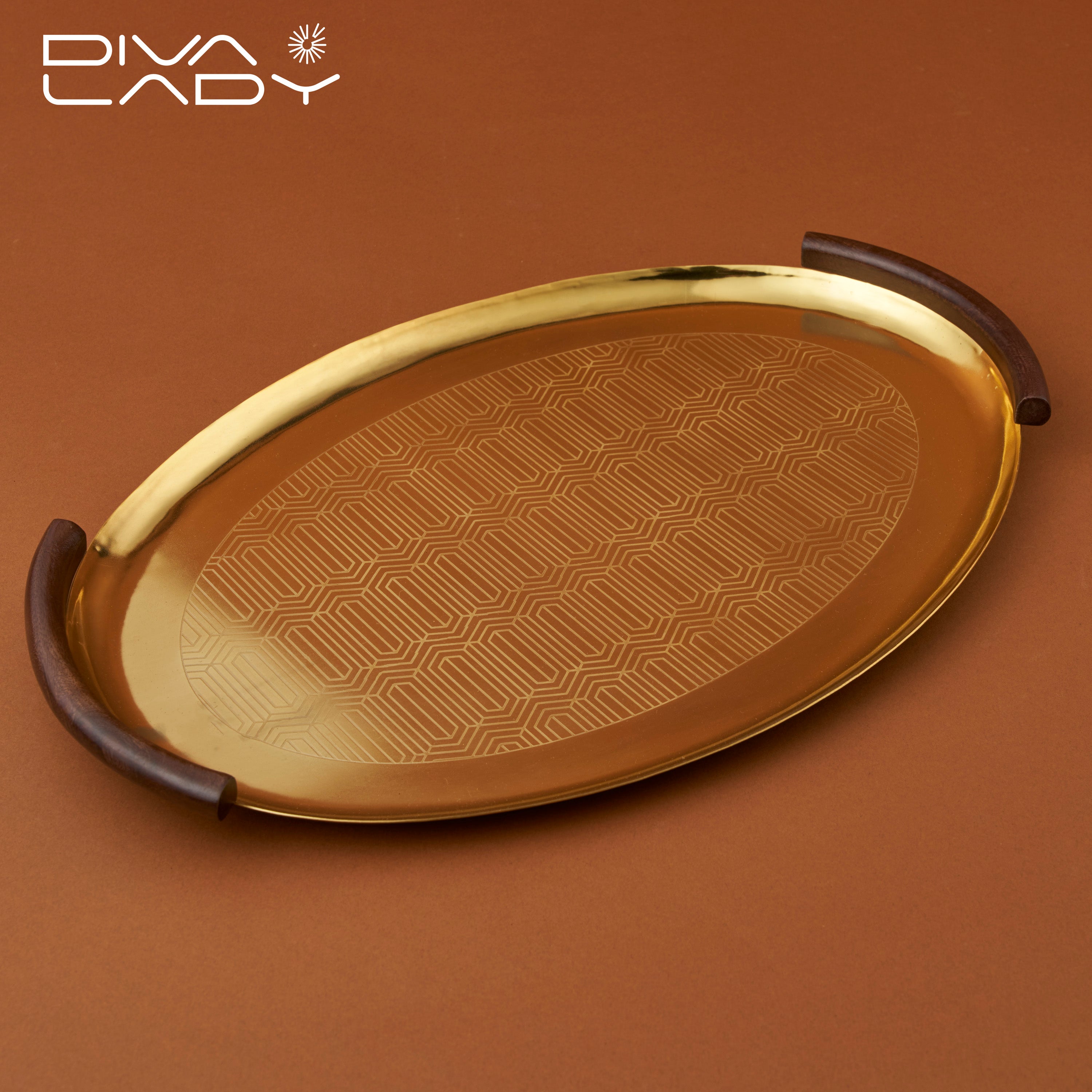 صينية بيضاوية