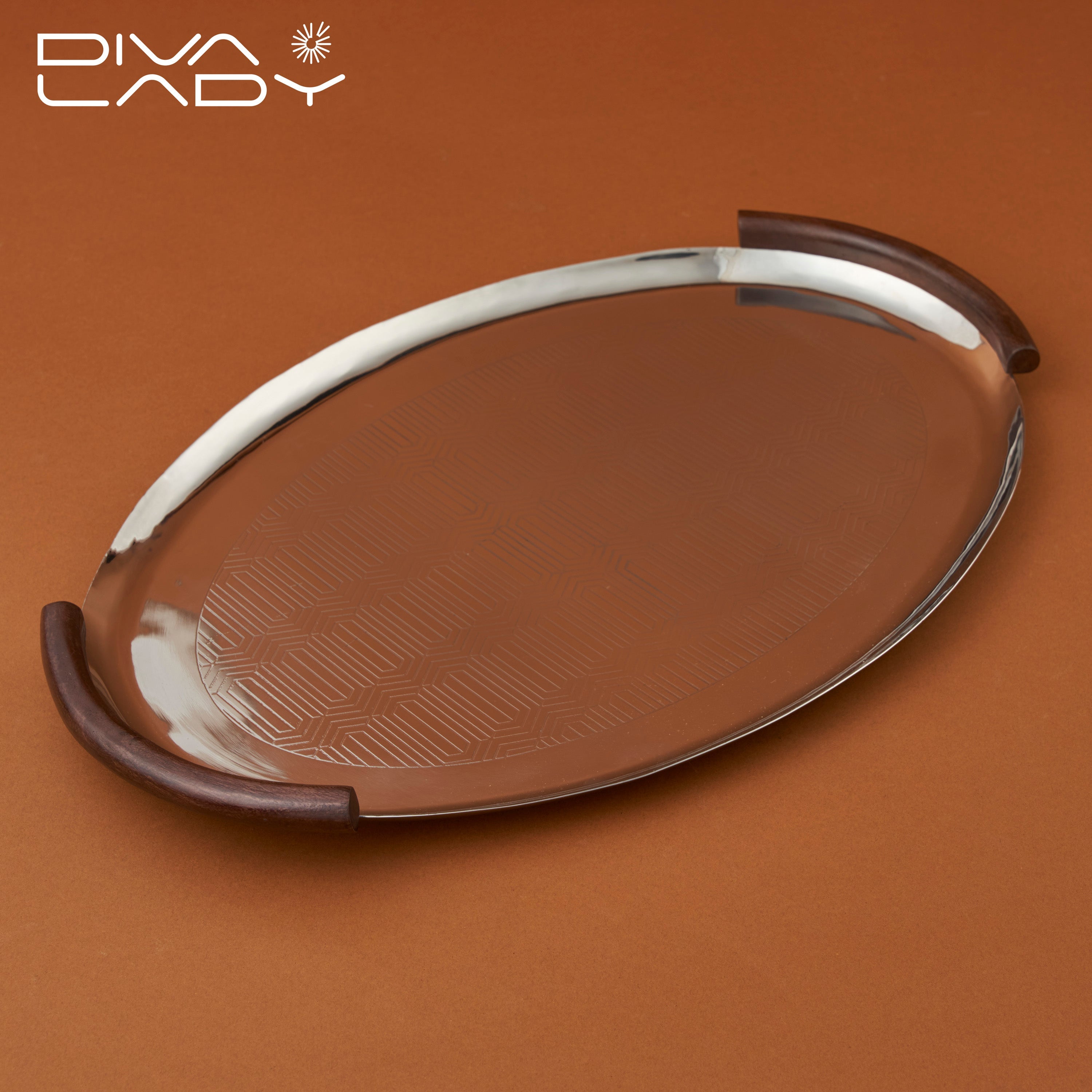 صينية بيضاوية