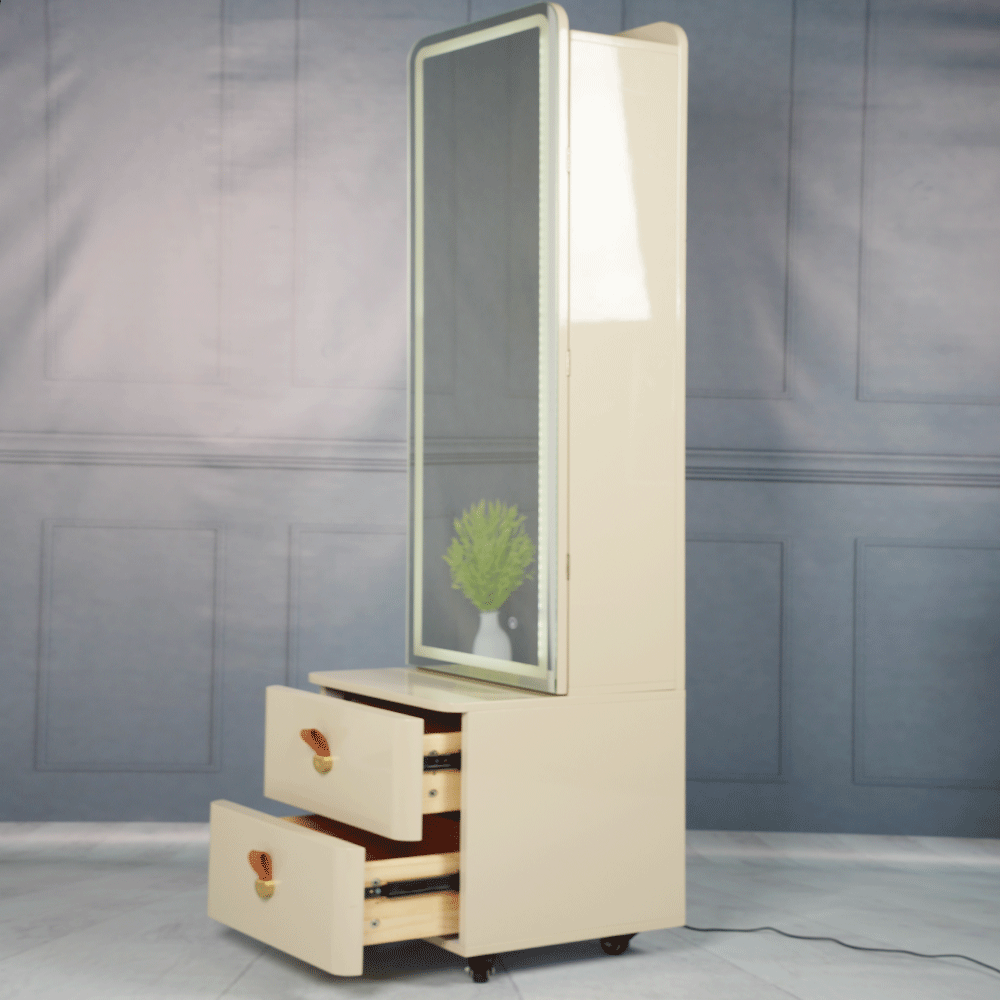 خزانة مع علاقات وأرفف وأدراج