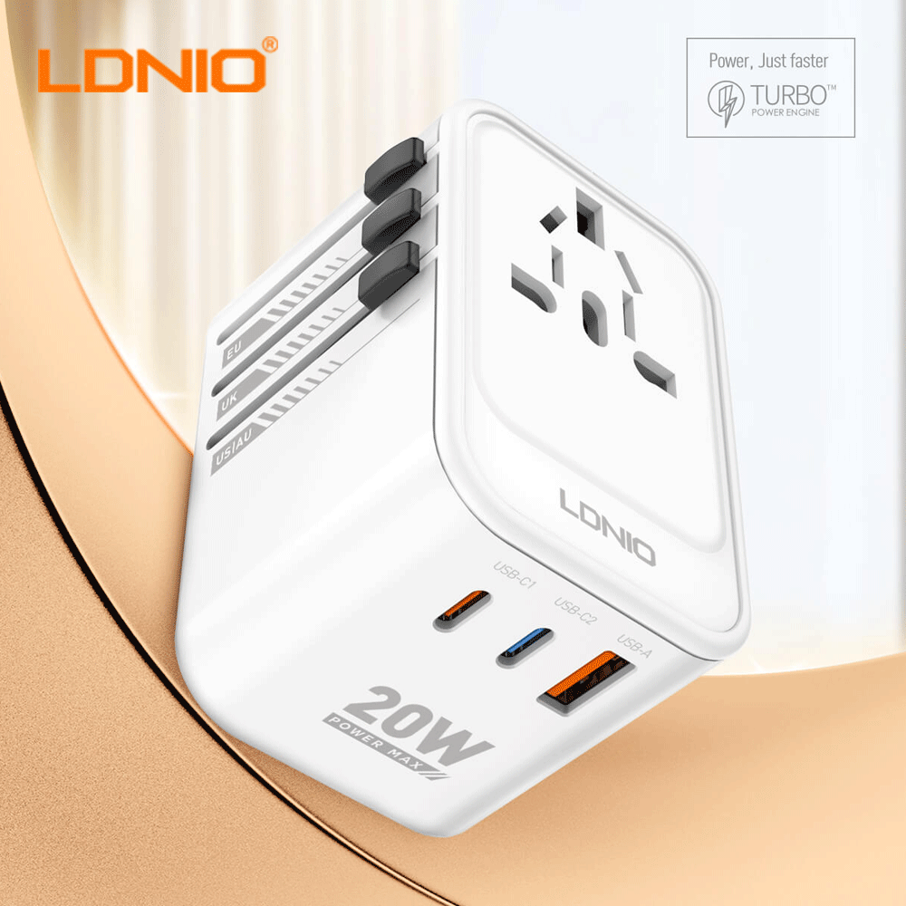 محول سفر  عالمي