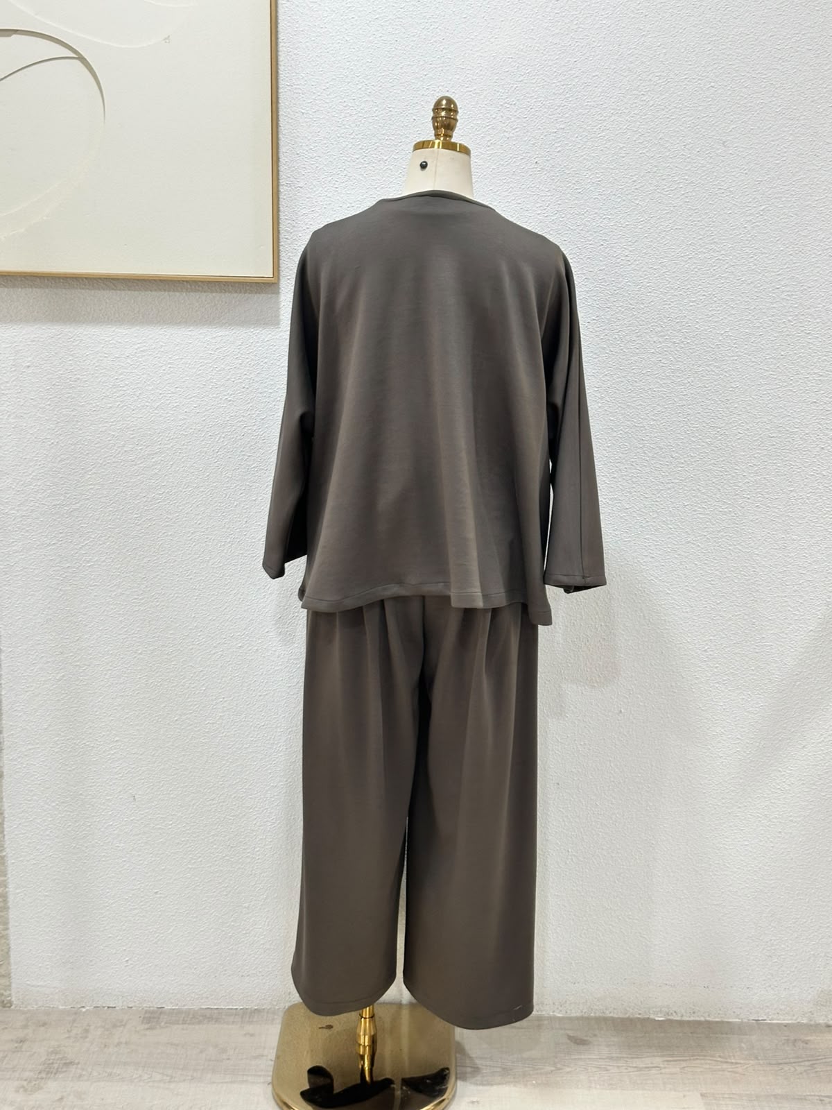 بدلة نسائي