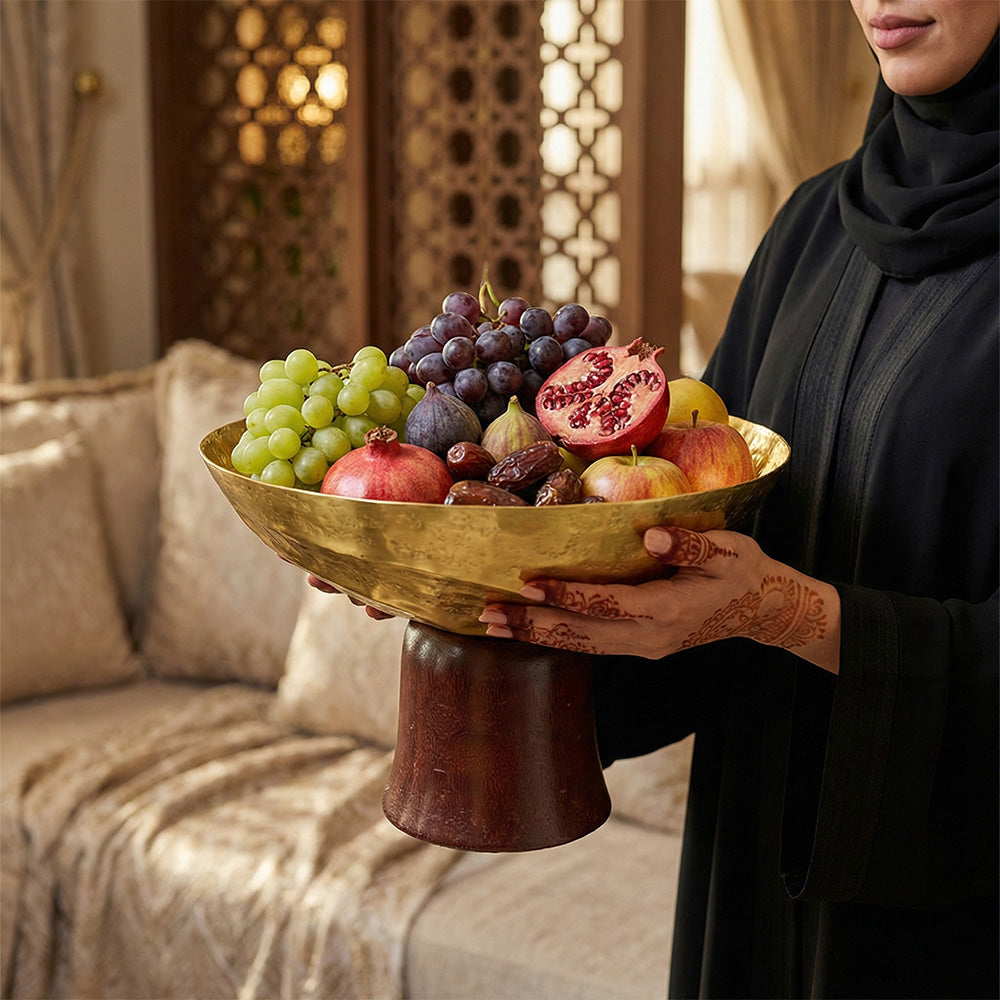 وعاء بقاعدة خشبية - كبير