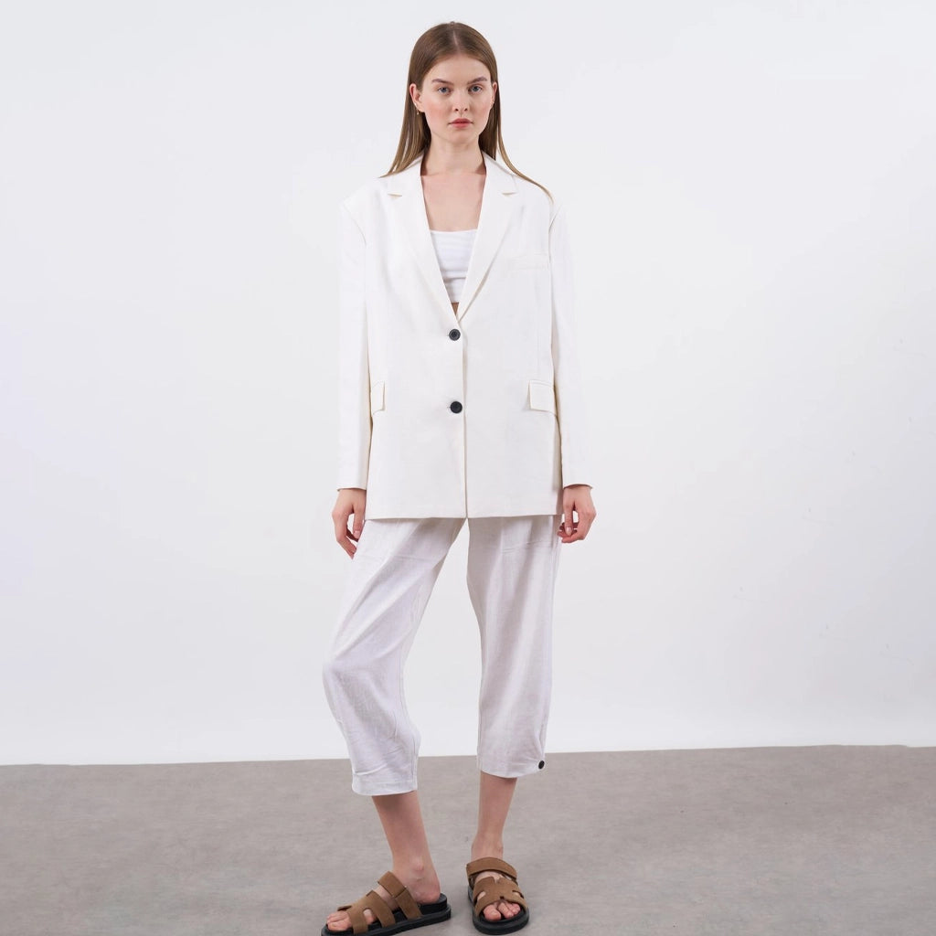 جاكيت نسائي عريض