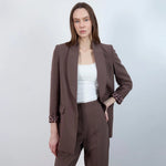 جاكيت نسائي بياقة ممددة