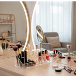 منظم مستحضرات التجميل