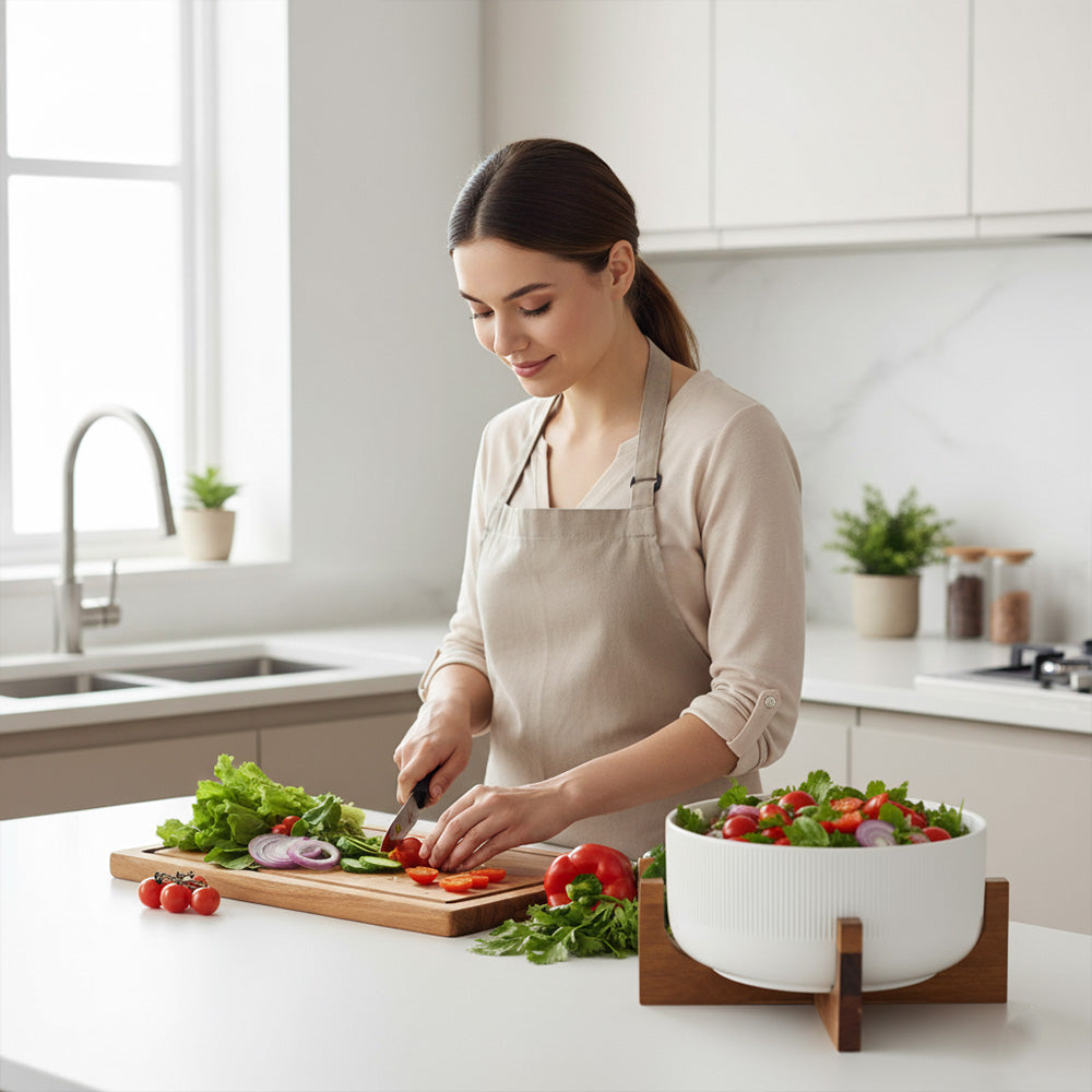 وعاء سلطة مع إطار خشبي 2.7 لتر.