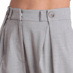 بنطلون نسائي عريض بكسرات