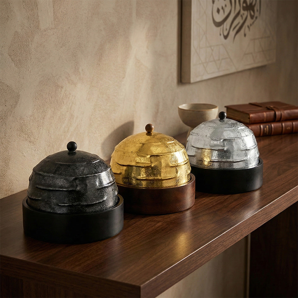 وعاء تقديم مع غطاء