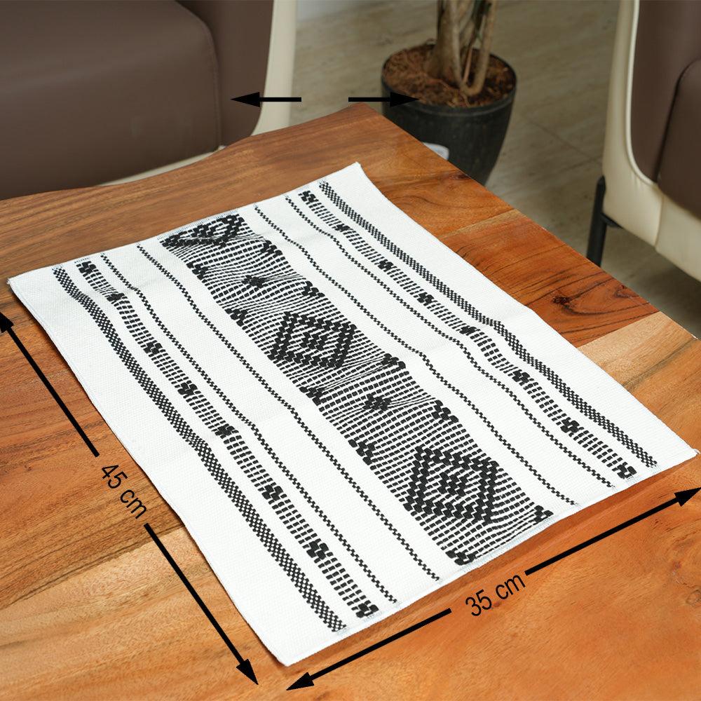 مفارش طاولة من القماش