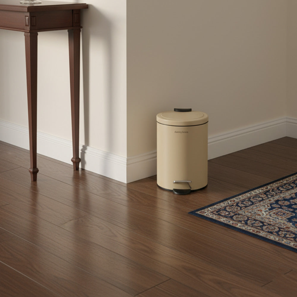 سلة المهملات بدواسة نيولكون من داني هوم (3 لتر)