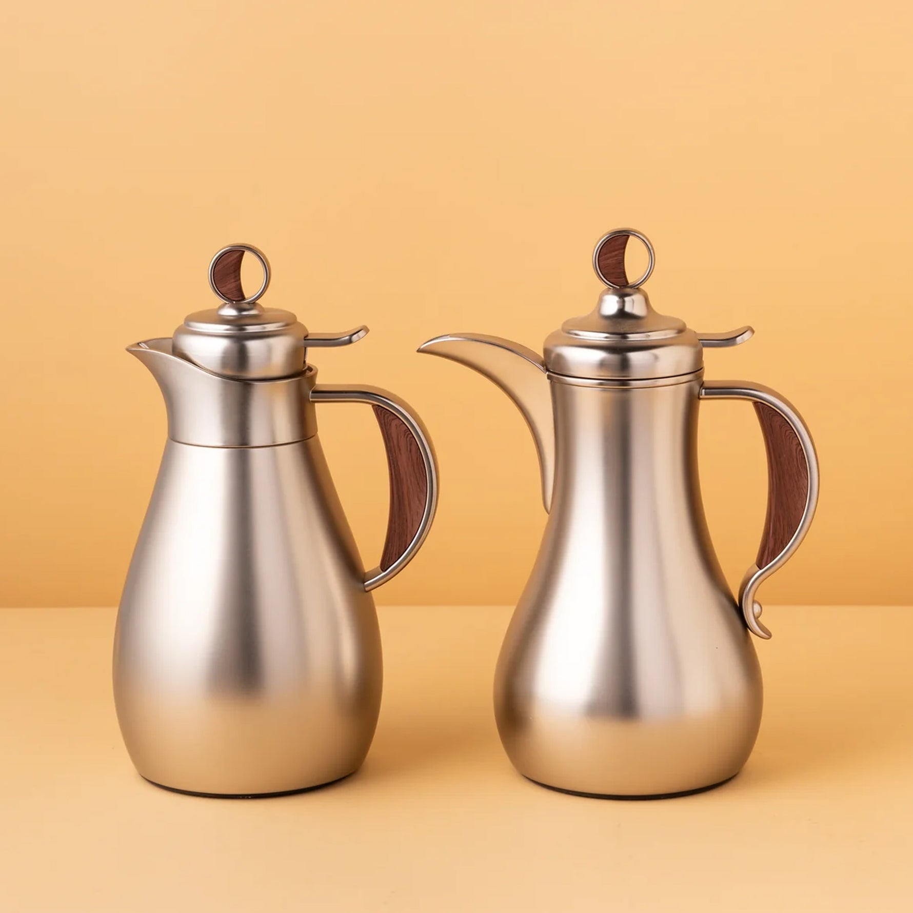 طقم مطارات صنوان 2 قطعة 1/0.7 لتر