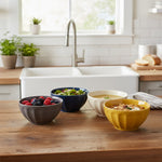 وعاء حلوى متعدد الألوان