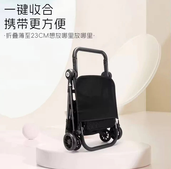 عربة أطفال خفيفة قابلة للطي بسهولة