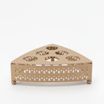 صينية تقديم معدنية بنقوش هندسية