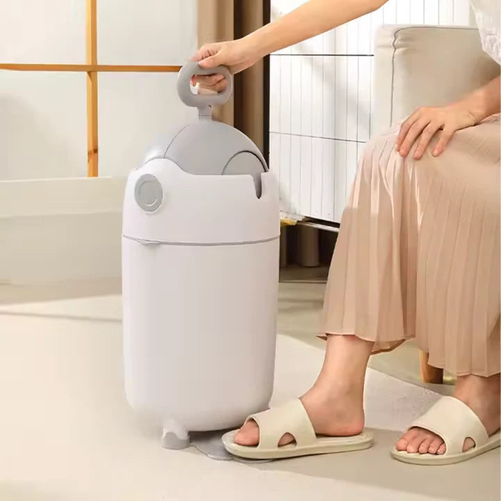 سلة حفاضات بامودي - دلو حفاضات معطر بغطاء قابل للقفل