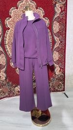 بدلة نسائي عملي