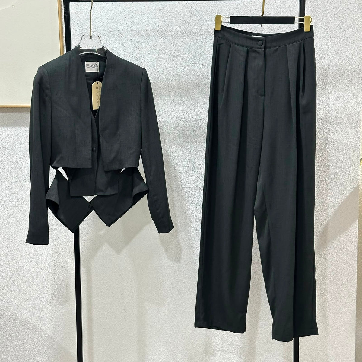 بدلة نسائي 3ق