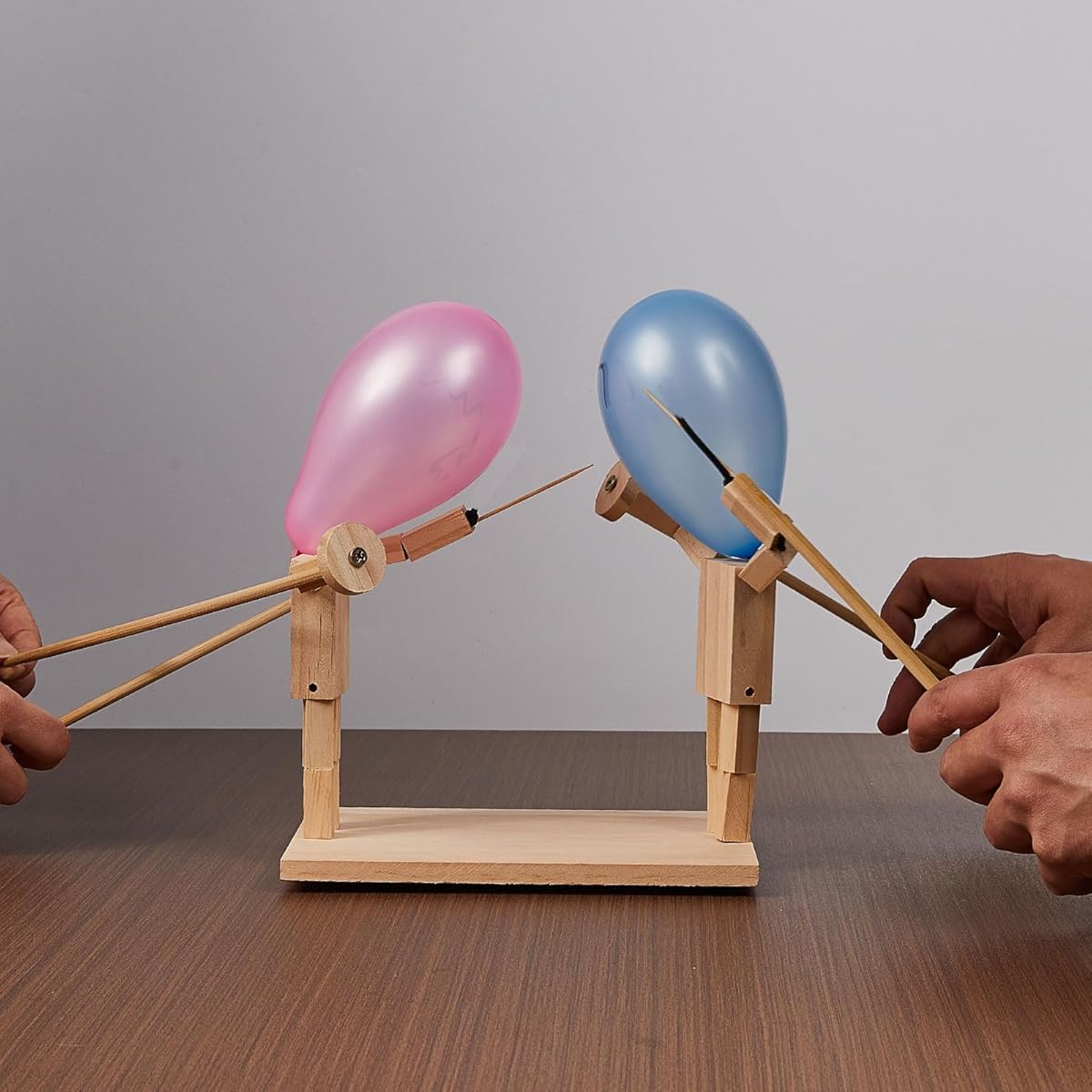 لعبة معركة بالونات الخيزران