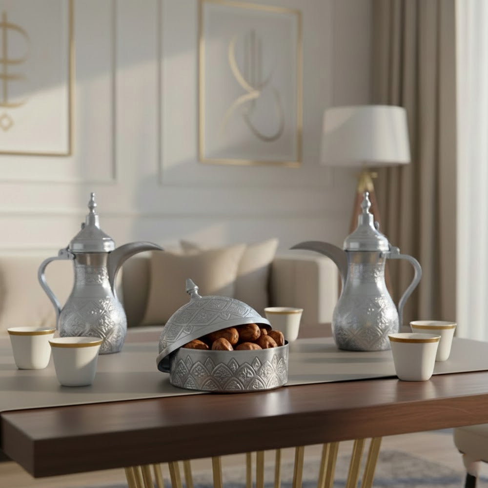 وعاء تمر معدني مزخرف كبير