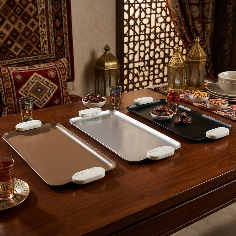 صينية بمقبض من الرخام