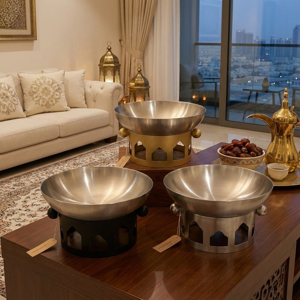 وعاء سلطة بقاعدة