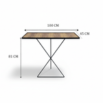 طاولة حديثة بتصميم معدني