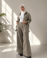 بدلة نسائي لنن