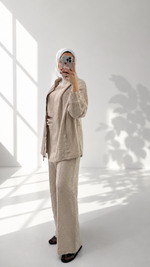 بدلة نسائي