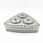 صينية مع تمرية ثلاثية معدنية بنقوش هندسية