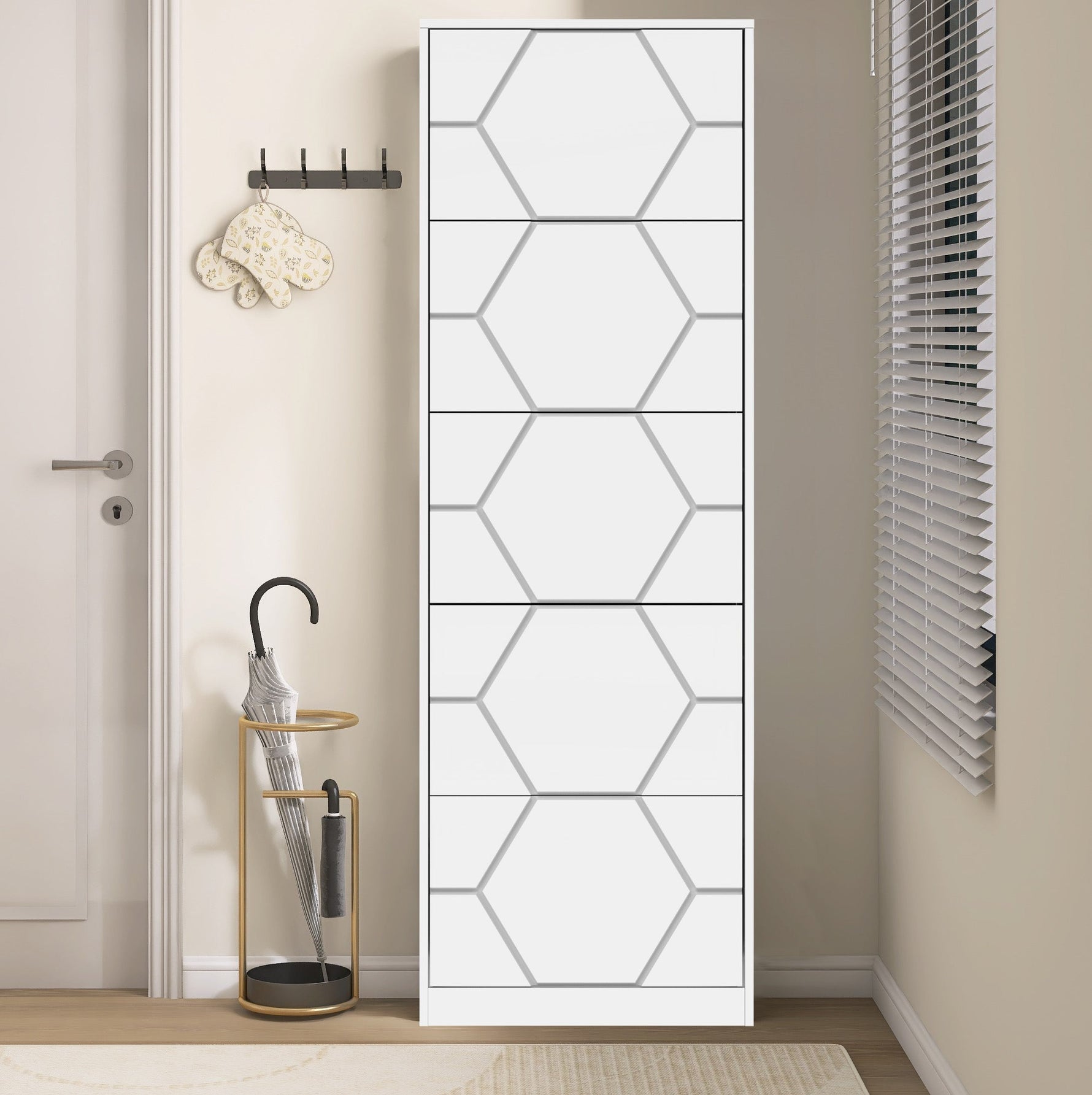 خزانة أحذية كبيرة  بأدراج منحوتة