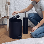 طقم سلة مهملات وفرشاة مرحاض