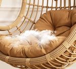 كرسي بيضاوي معلق