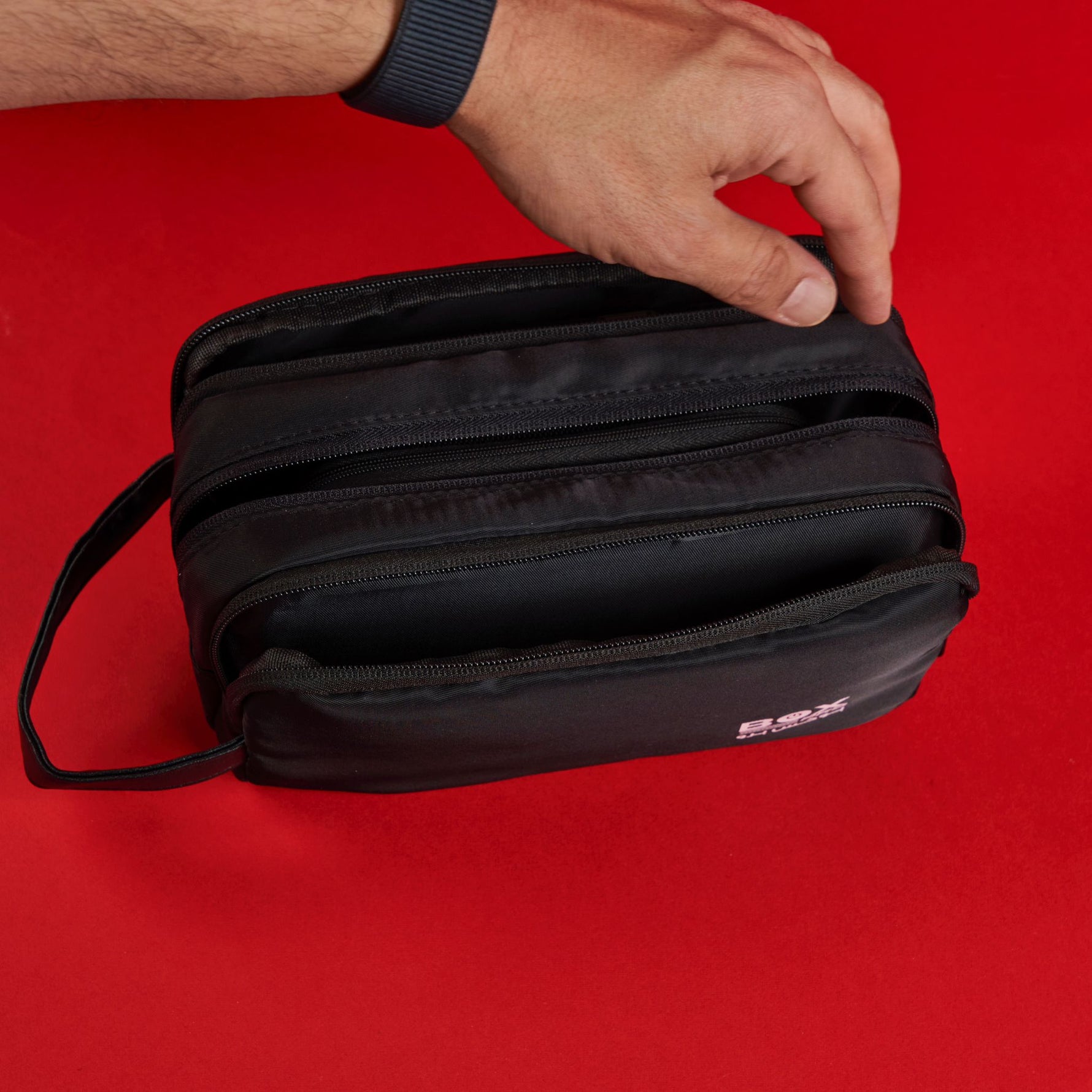 حقيبة كلاتش أنيقة