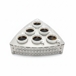 صينية تقديم معدنية بنقوش هندسية