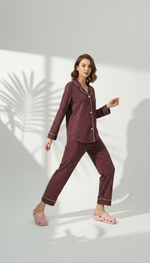 بيجامة نسائي بقبة قميص