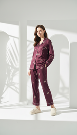 طقم بيجامة حريري مريح