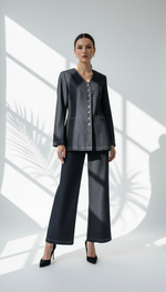 بدلة جينز بقصة حديثة