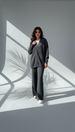 Vبدلة نسائي قبة