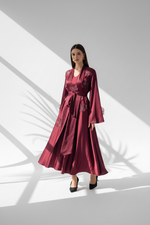 فستان نسائي مع رداء