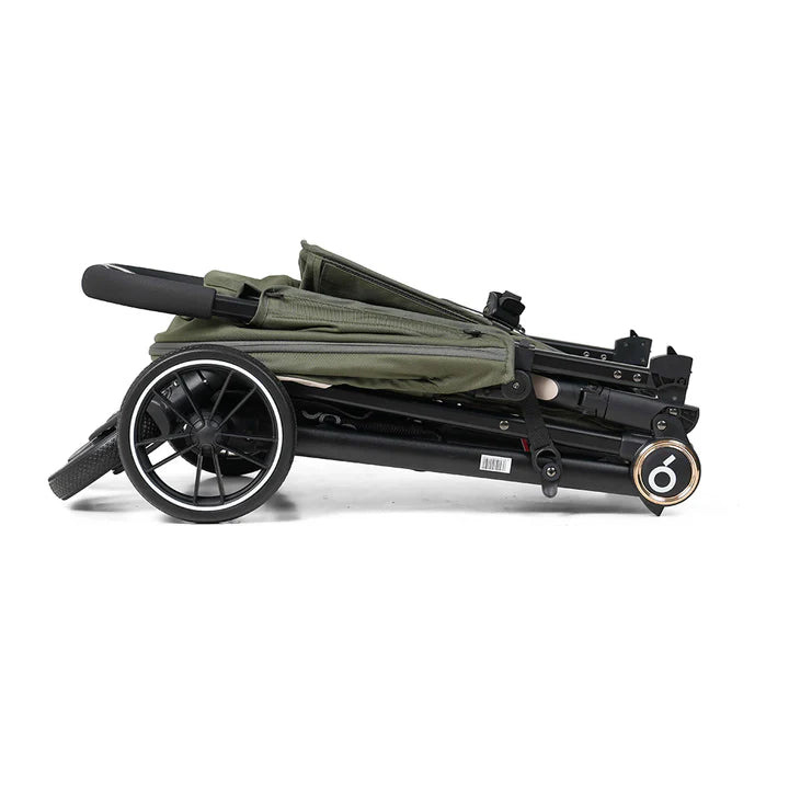 عربة أطفال خفيفة الوزن وعملية