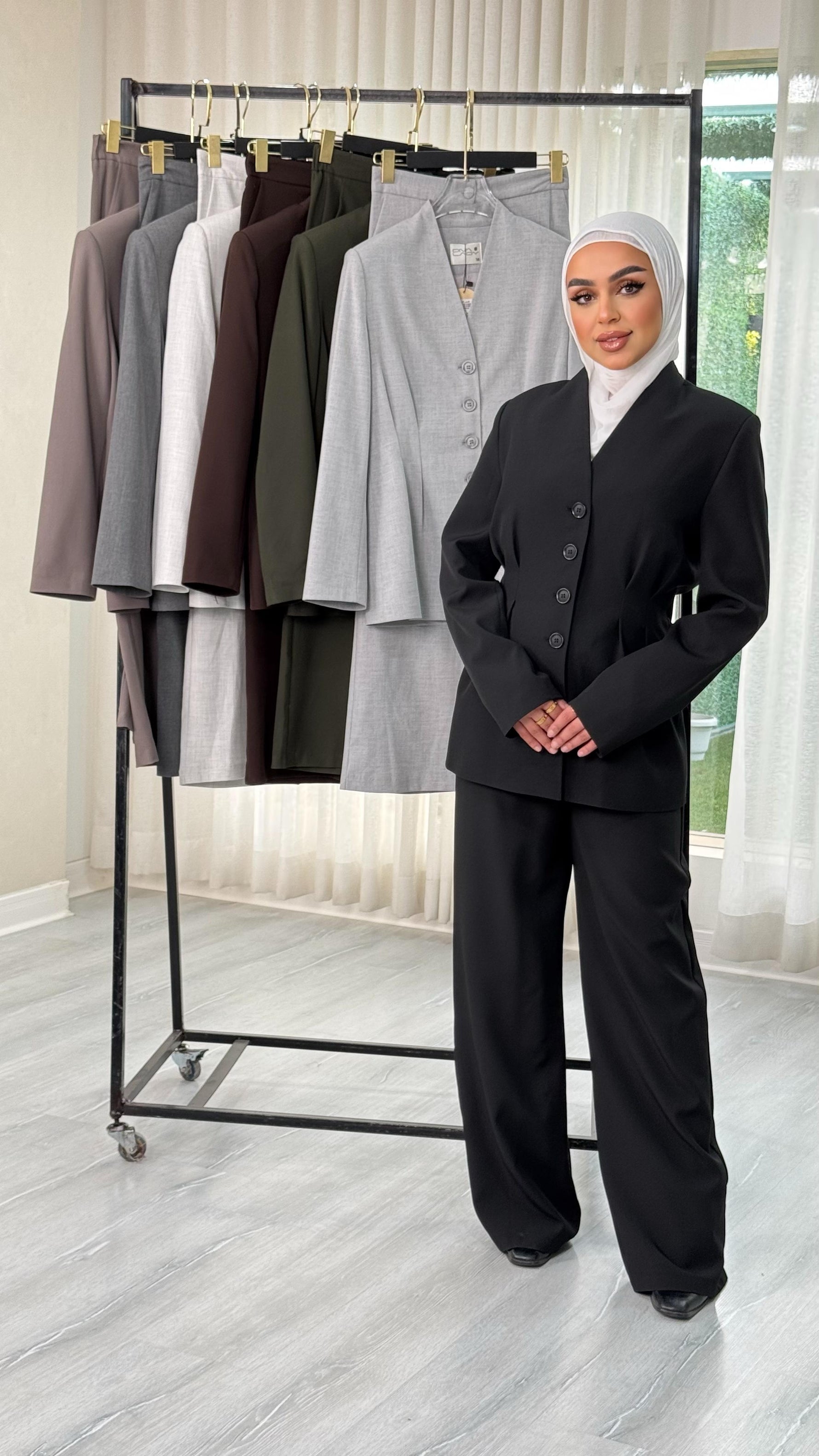 بدلة نسائى رسمية