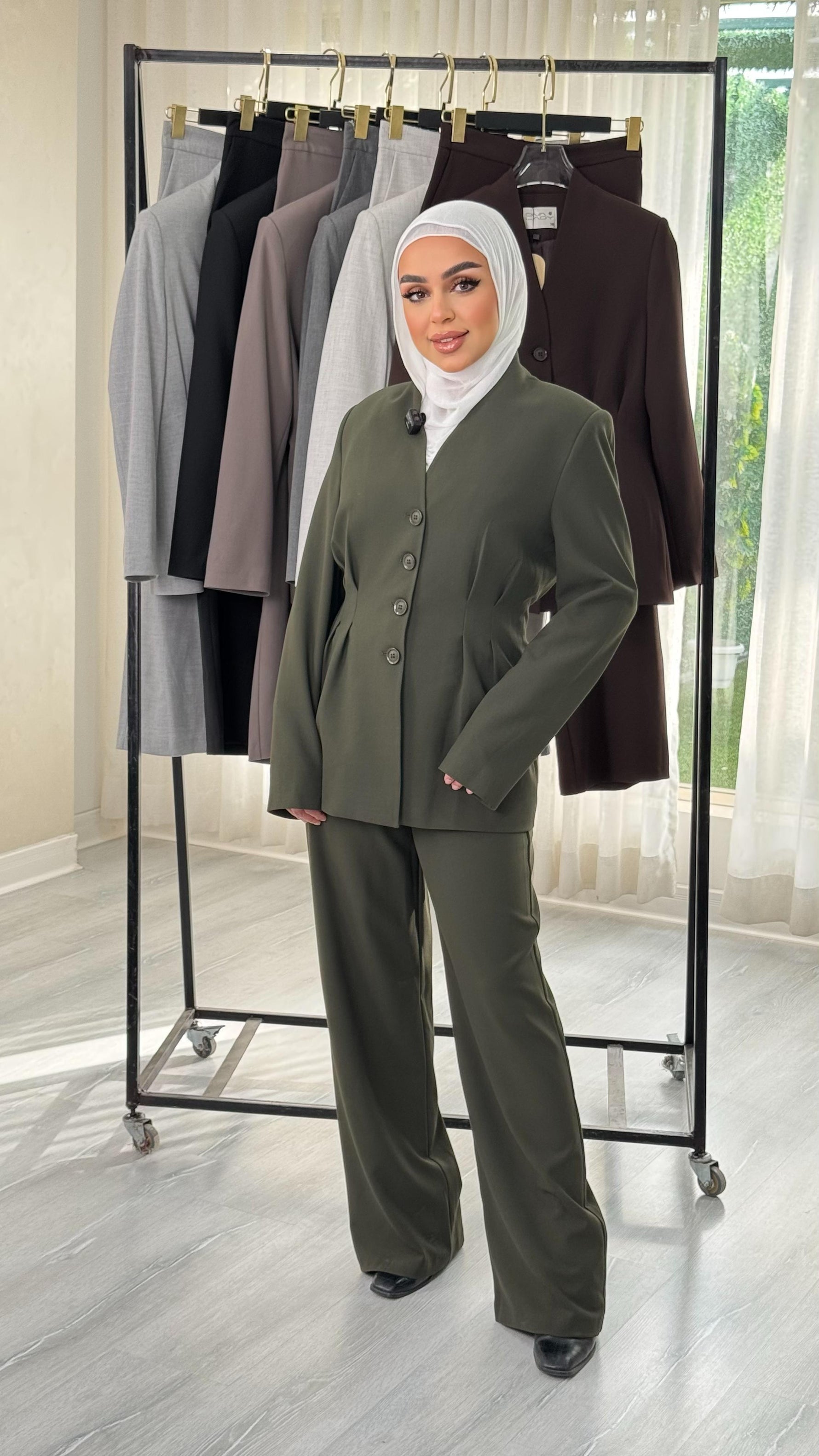 بدلة نسائى رسمية